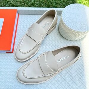 CHANEL IVORY SHINY LEATHER LOAFERS OXFORD SHOES